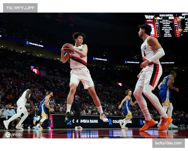 NBA季前赛爆冷 杨瀚森陷犯规困境仅得3分 开拓者加时惜败爵士