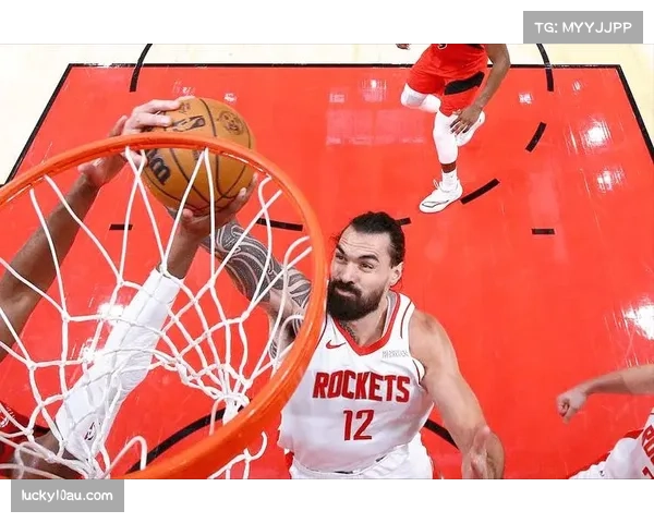 火箭场均49.2个篮板位居球队篮板榜首位防守篮板稳固